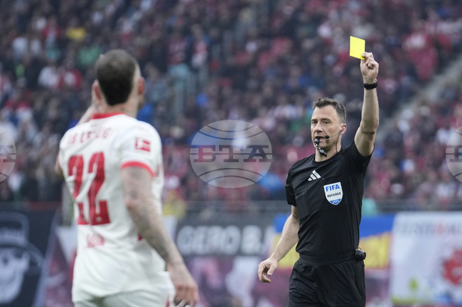 Съдиите в Бундеслигата ще обявяват решенията си по уредбите на стадионите, съобщава ДФЛ