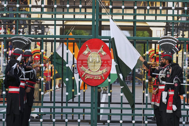 Би Би Си: Чии въоръжени сили са по силни: на Индия или на Пакистан?