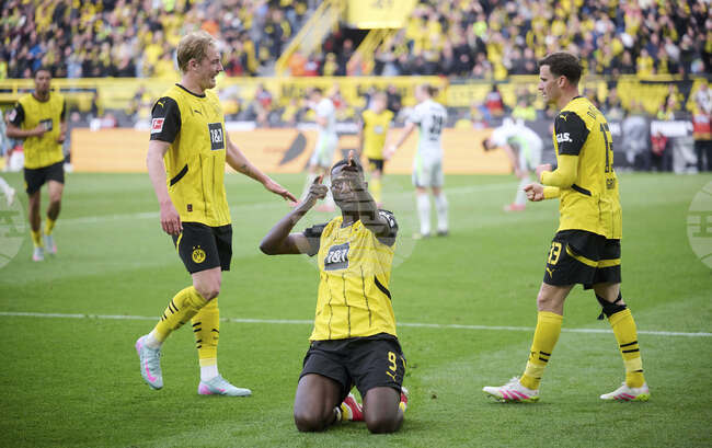 Борусия Дортмунд победи убедително Волфсбург и влезе в топ 4 във временното класиране в Бундеслигата