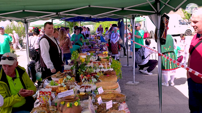Международния кулинарно-фолклорен фестивал „Гергьовден“ се провежда за 15-и път в село Антимово