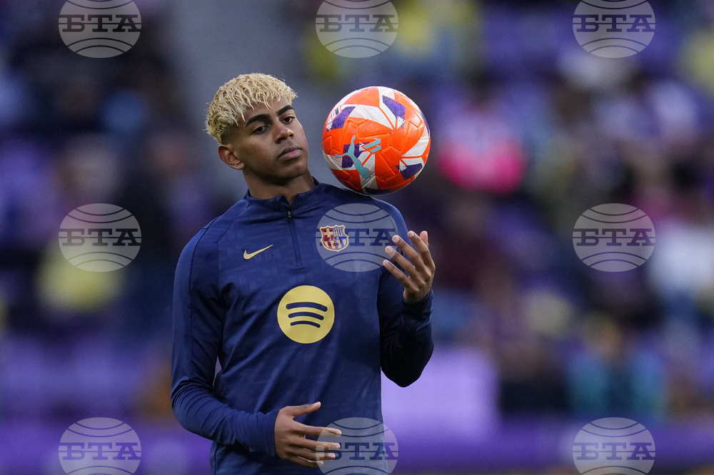 Барселона е близо до финализиране на новия договор на Ламин Ямал, твърдят испанските медии