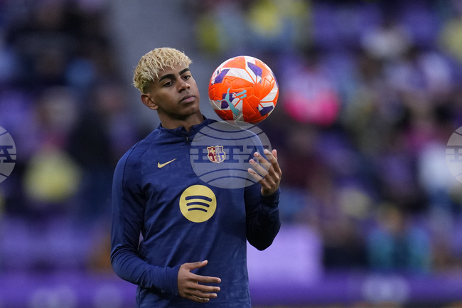 Барселона е близо до финализиране на новия договор на Ламин Ямал, твърдят испанските медии