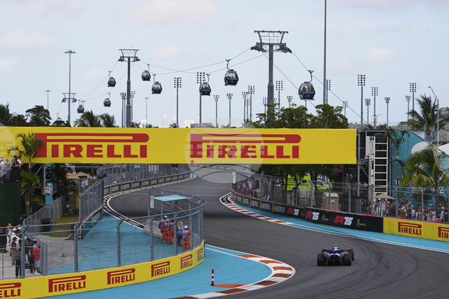 Макс Ферстапен спечели квалификацията във Формула 1 за Гран при на Маями