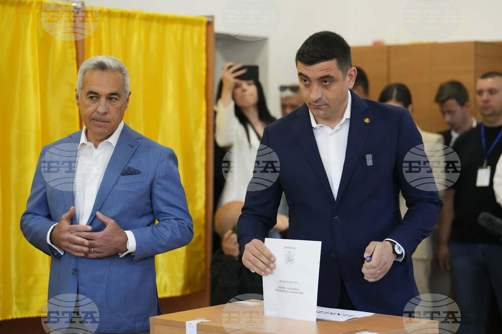 APTOPIX Romania Election