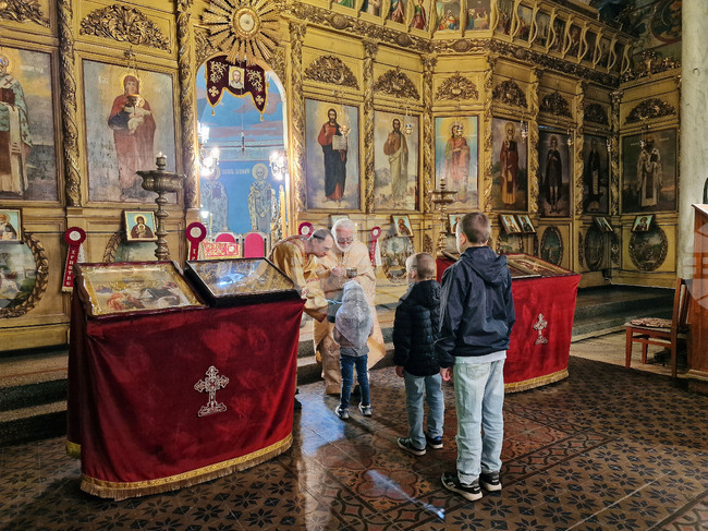 Разград - църква - литургия