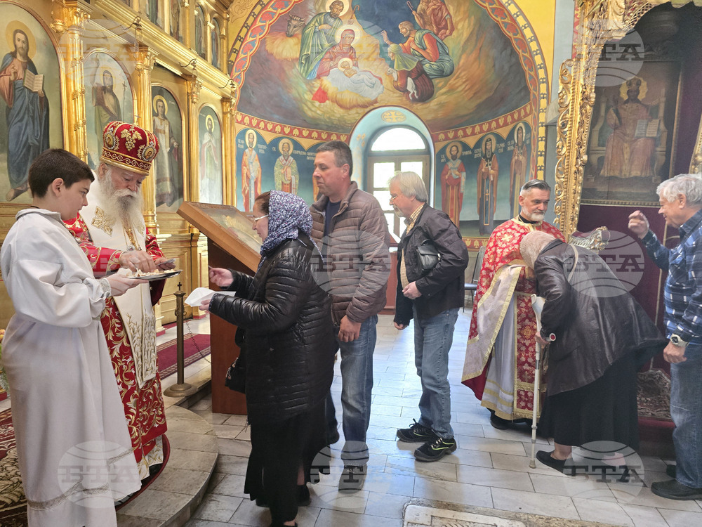 Ловеч - митрополит - служба