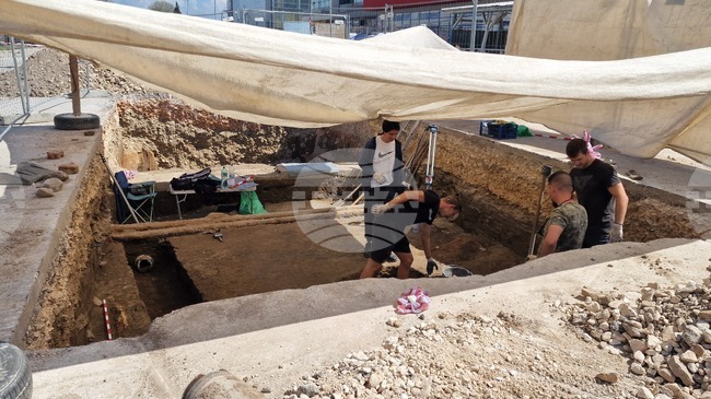 Над 200 метра от Плоската могила са проучени до момента от археолозите в Пловдив