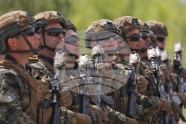 Полигон „Доброславци“ - военен парад - репетиция