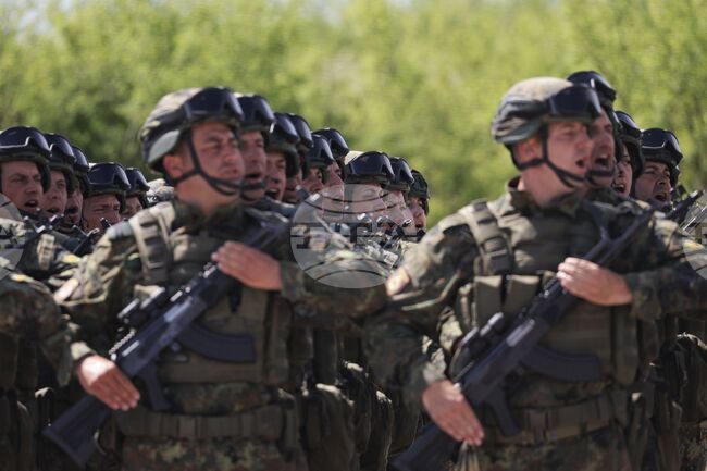 Около 700 военнослужещи ще преминат на парада за 6 май - Ден на храбростта и празник на Българската армия, няма да има сухопътна техника