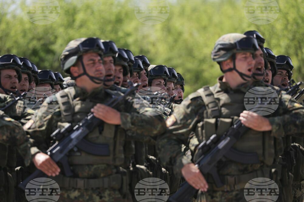 Полигон „Доброславци“ - военен парад - репетиция