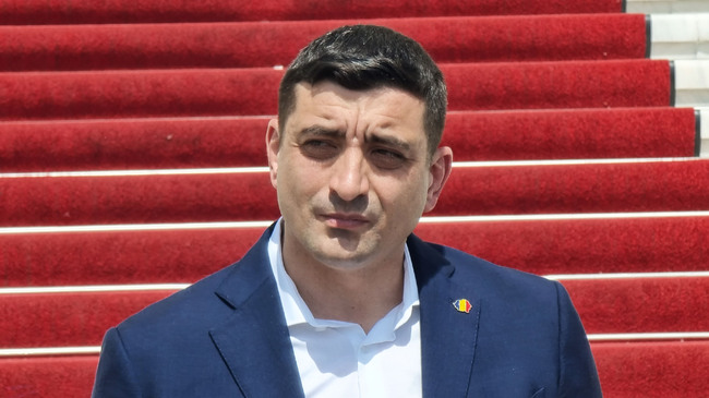 First Exit Poll Results in Romania, George Simion, In First Place