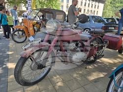 Ловеч - автомобили - ретро парад