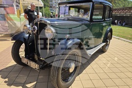 Ловеч - автомобили - ретро парад