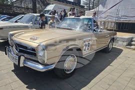 Ловеч - автомобили - ретро парад