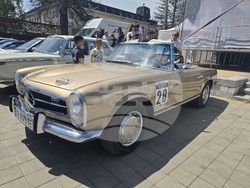 Ловеч - автомобили - ретро парад