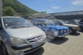 Ловеч - автомобили - ретро парад