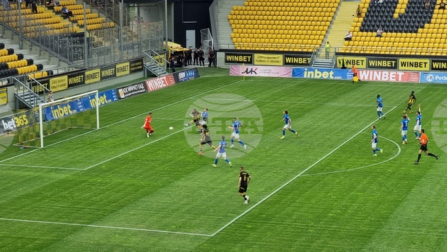 Ботев (Пловдив) измъкна победата срещу Спартак (Варна) в голово шоу на "Колежа" 