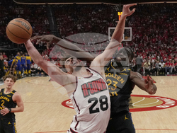 APTOPIX Warriors Rockets Basketball