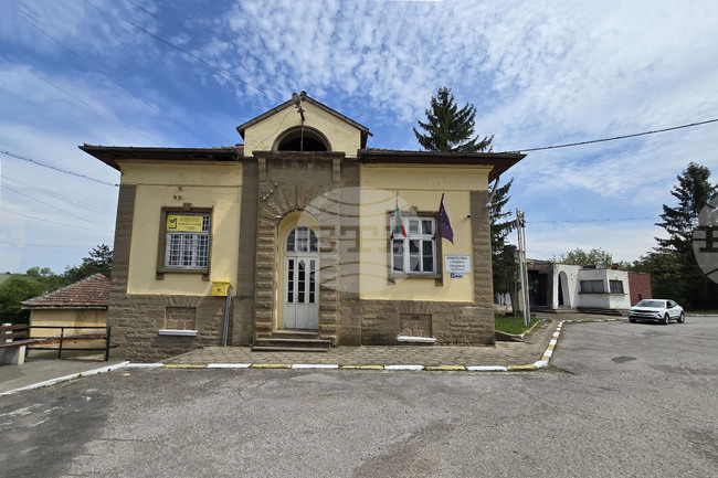 Три партии са регистрирани за участие в частичните избори за кмет на село Струпец, община Роман 