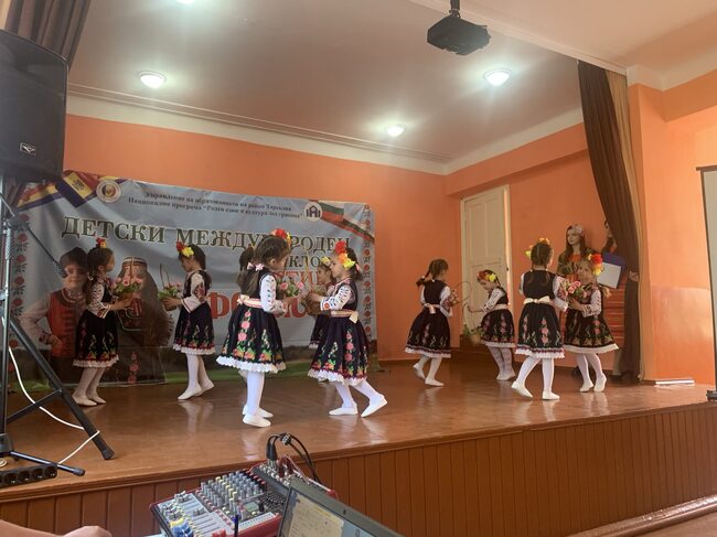 В Тараклия се състоя фолклорен фестивал по проект „Роден език и култура“
