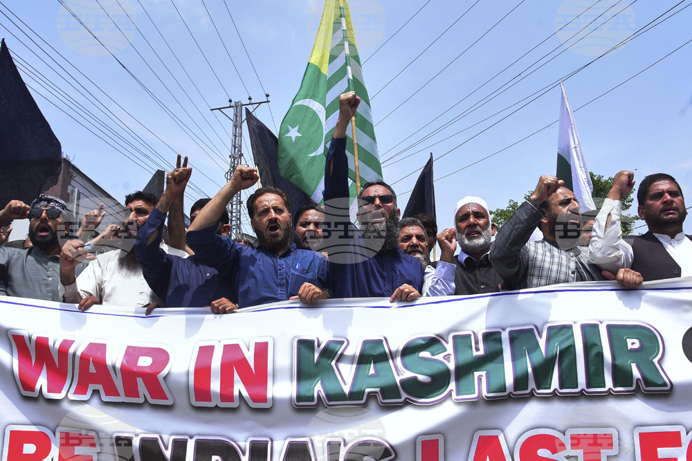 Pakistan India