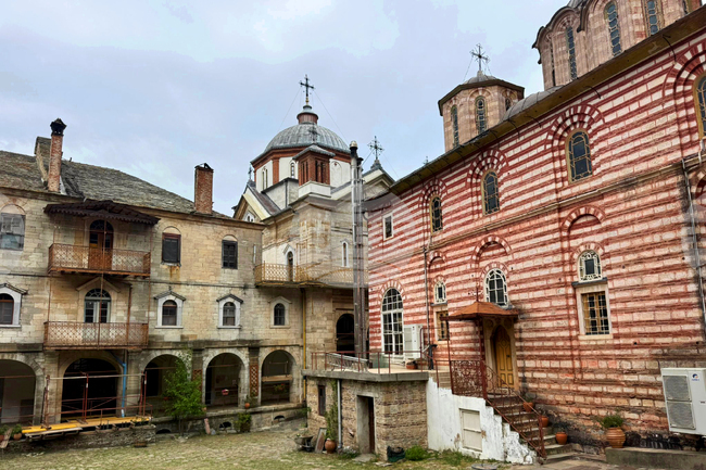 Земетресение от 4,8 по Рихтер е станало рано тази сутрин на Света гора