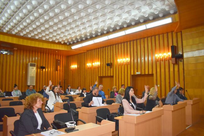 Община Разград: Без предложения за промени завърши обсъждането на проекта за бюджета на Община Разград за 2025 г. на заседанията на постоянните комисии към Общинския съвет
