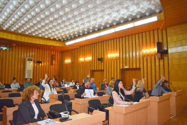 Община Разград: Без предложения за промени завърши обсъждането на проекта за бюджета на Община Разград за 2025 г. на заседанията на постоянните комисии към Общинския съвет