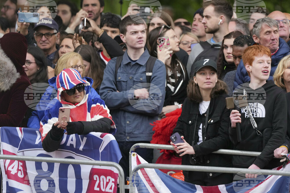 Britain VE Day Parade