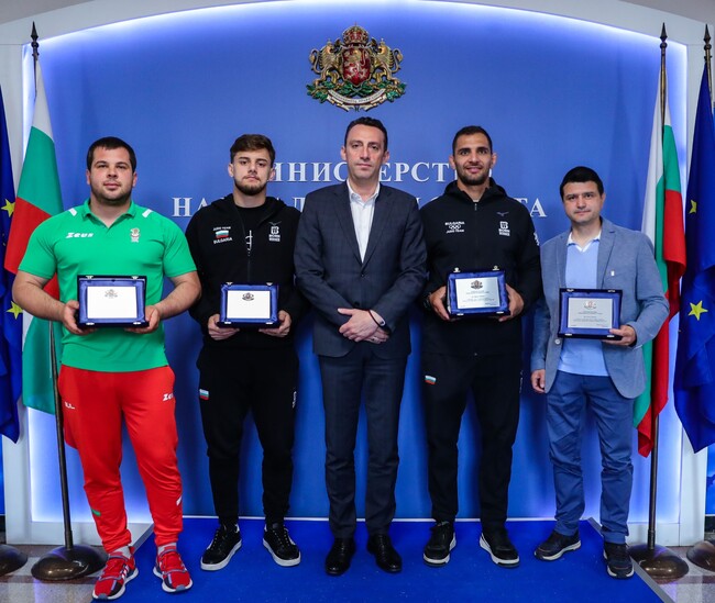 Министърът на младежта и спорта Иван Пешев поздрави джудистите Ивайло Иванов и Христо Вълков за успехите на Европейското първенство