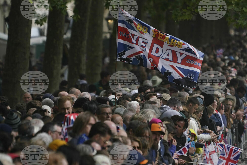 Britain VE Day Parade