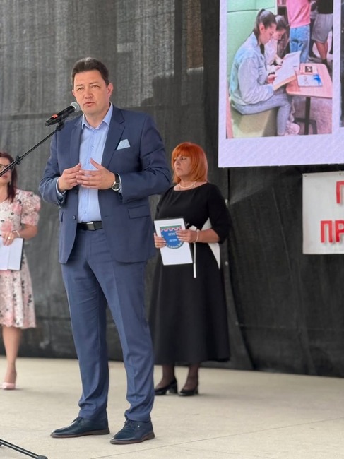В ПГИТ „Проф. д-р Асен Златаров“ се подготвят кадри на високо ниво, съобразено с търсенето, каза кметът на Петрич Димитър Бръчков
