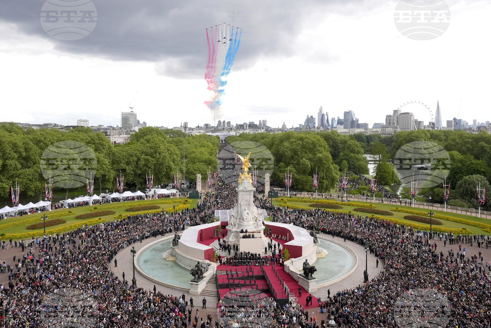 Britain VE Day Parade