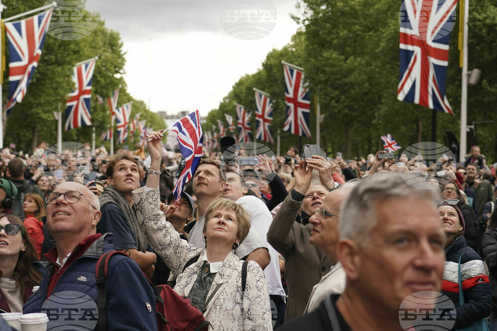 Britain VE Day Parade