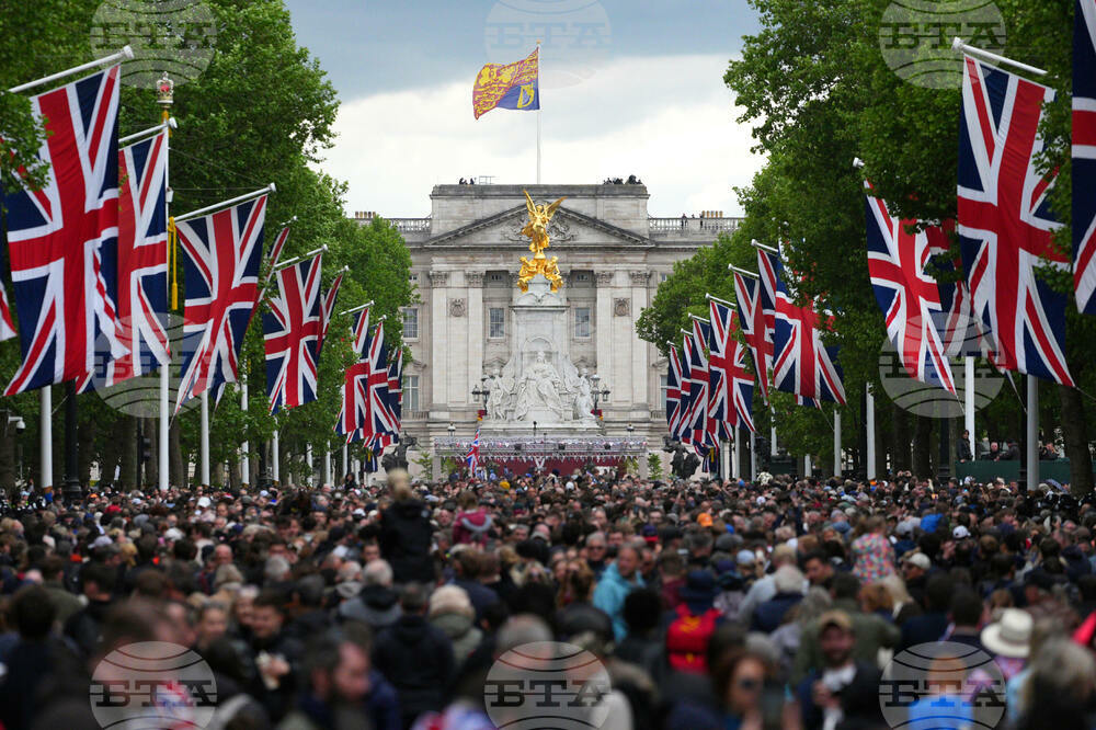Britain VE Day Parade