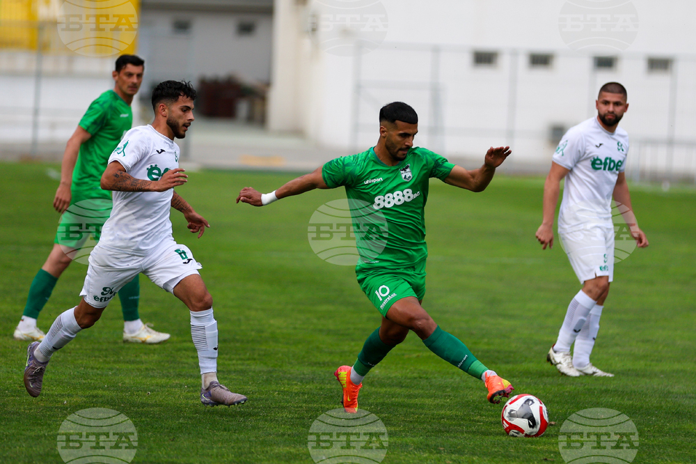 След две късни дузпи Янтра (Габрово) измъкна точка от гостуването си на Пирин (Благоевград) във Втора лига