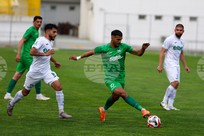 След две късни дузпи Янтра (Габрово) измъкна точка от гостуването си на Пирин (Благоевград) във Втора лига