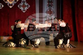 Камено - Средно училище "Христо Ботев" - годишнина - концерт спектакъл