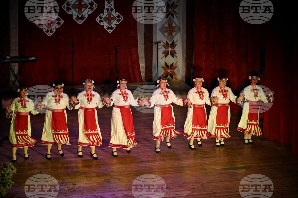 Камено - Средно училище "Христо Ботев" - годишнина - концерт спектакъл