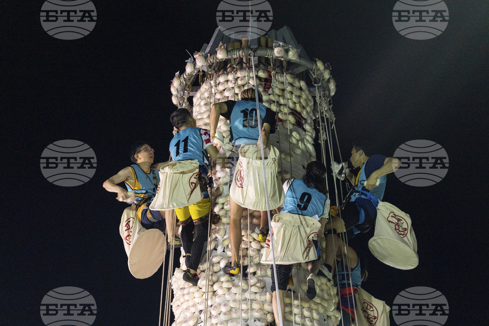 Hong Kong Bun Festival Photo Gallery
