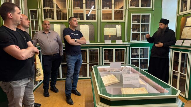 Bulgarian Delegation Tours Zograf Monastery Library