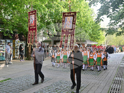 Вършец - литийно шествие - светец - мощи - посрещане