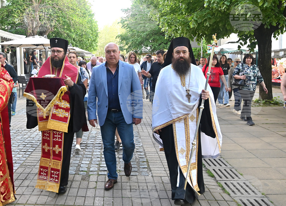 Вършец - литийно шествие - светец - мощи - посрещане