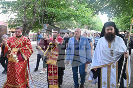 Вършец - литийно шествие - светец - мощи - посрещане