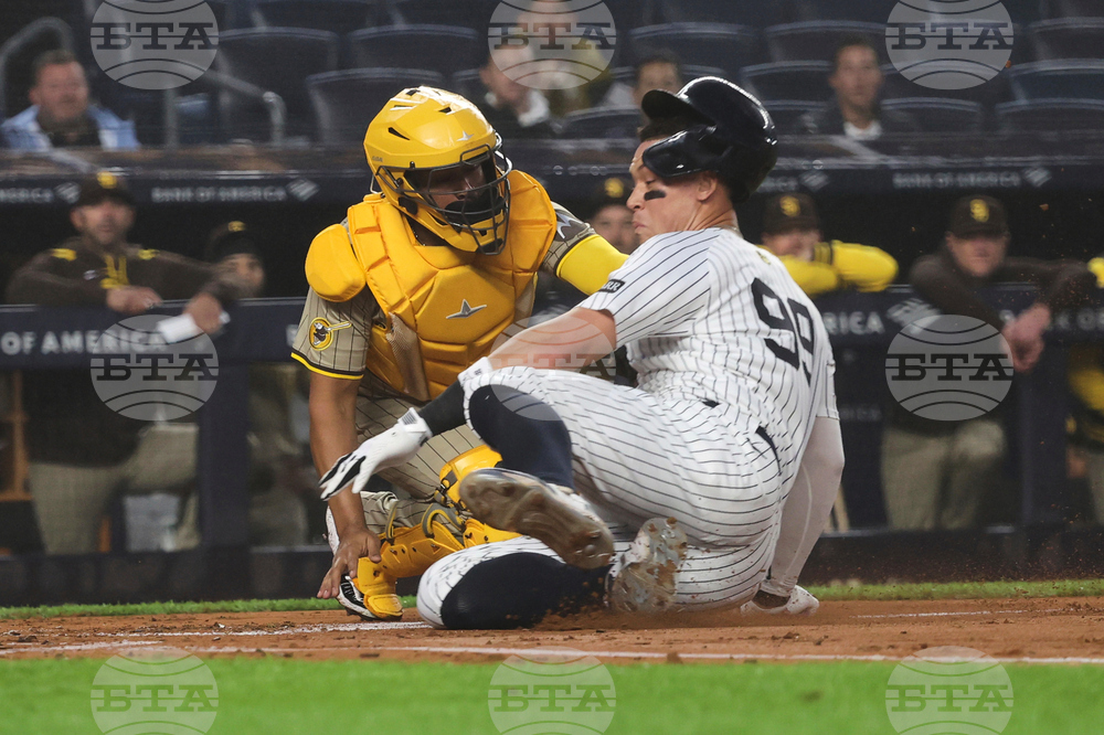Padres Yankees Baseball