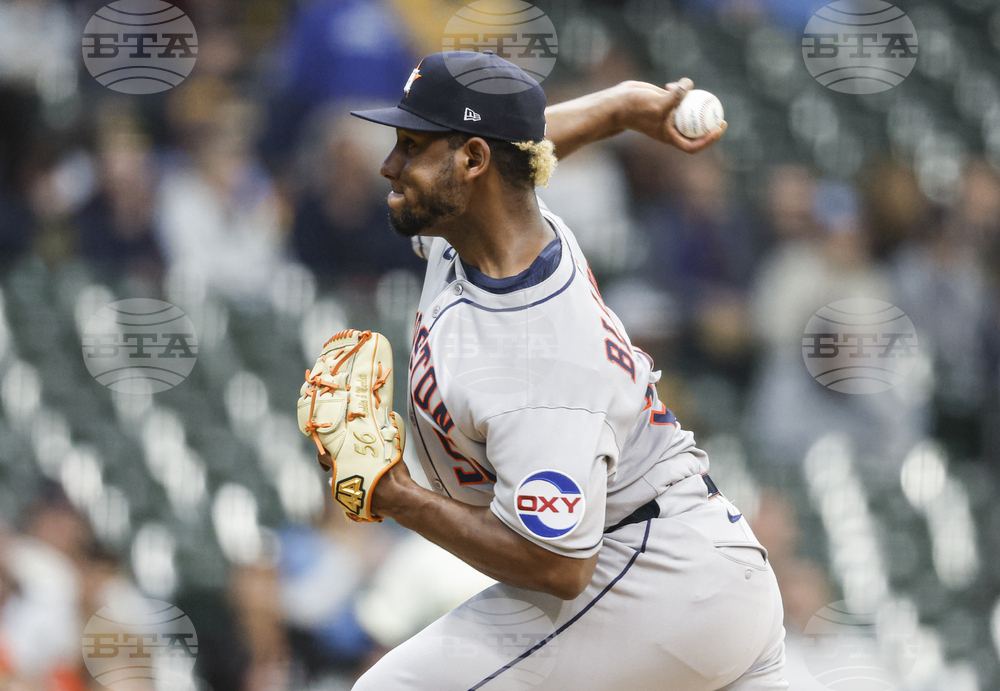 Astros Brewers Baseball