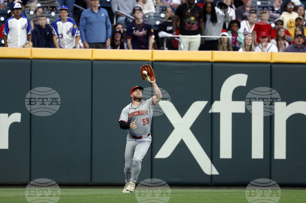 Reds Braves Baseball