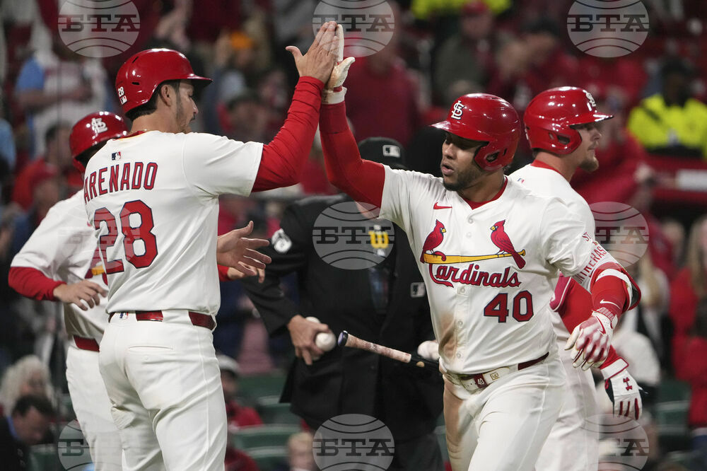 Pirates Cardinals Baseball