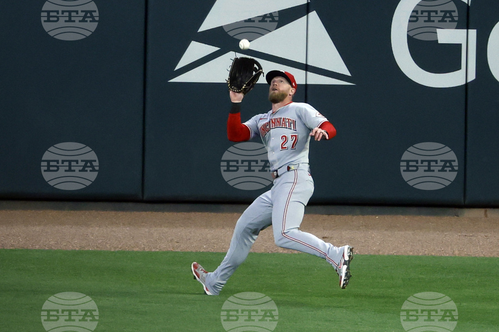 Reds Braves Baseball