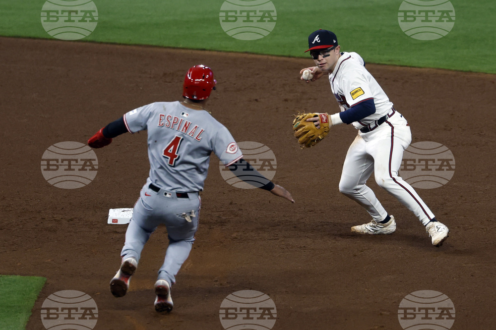 Reds Braves Baseball